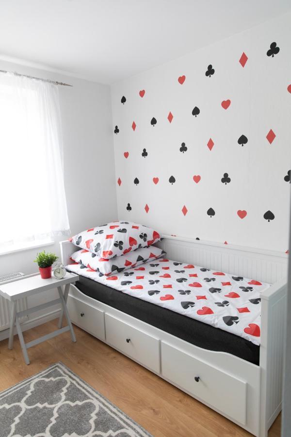 Apartament Bialy Krolik اوسترزوكي دولن المظهر الخارجي الصورة
